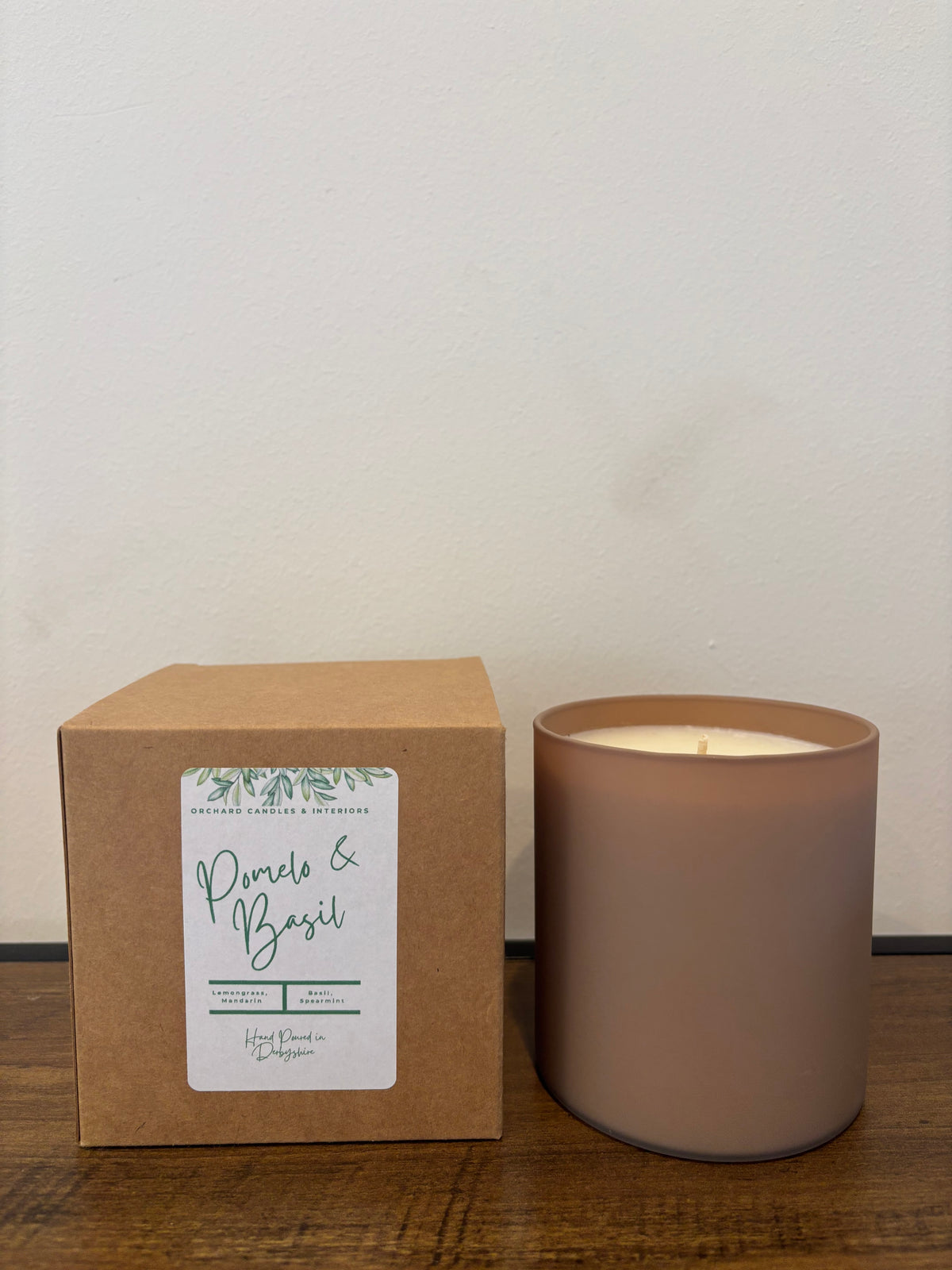 Cafe Large Urban Candle : Pomelo & Basil